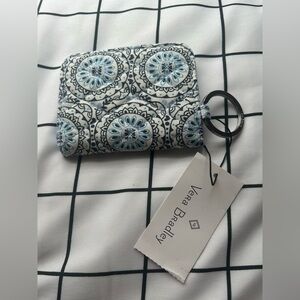 Vera Bradley Floral Keychain Wallet in Blue and White
